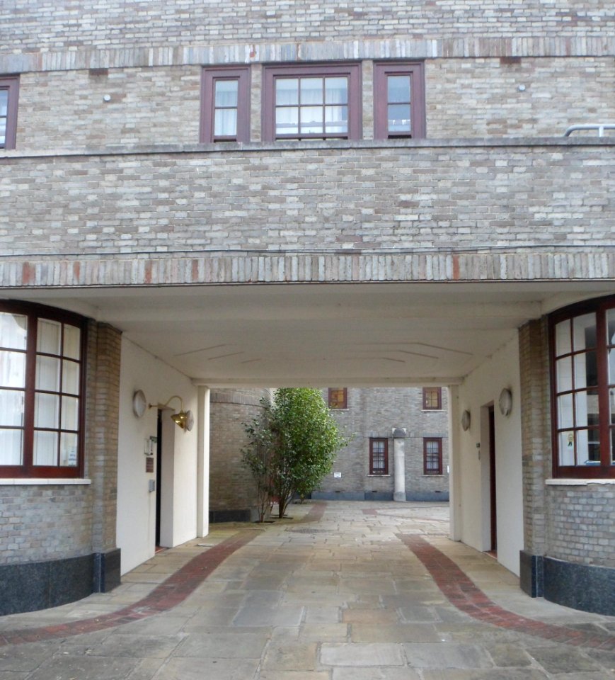 Barford Court, Princes Crescent, Hove (NHLE Code 1298639) (August 2013) (2)
