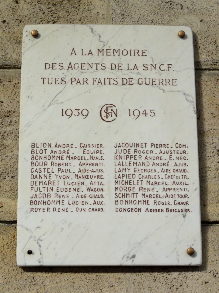 Bar-le-Duc (Meuse) gare, plaque guerre 1939-45