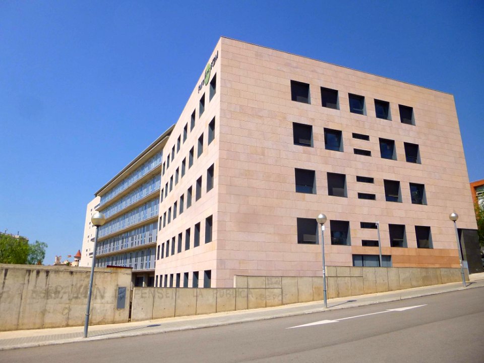 Barcelona - Universidad Politécnica de Cataluña (UPC) - Campus Norte - Edificio Omega 3