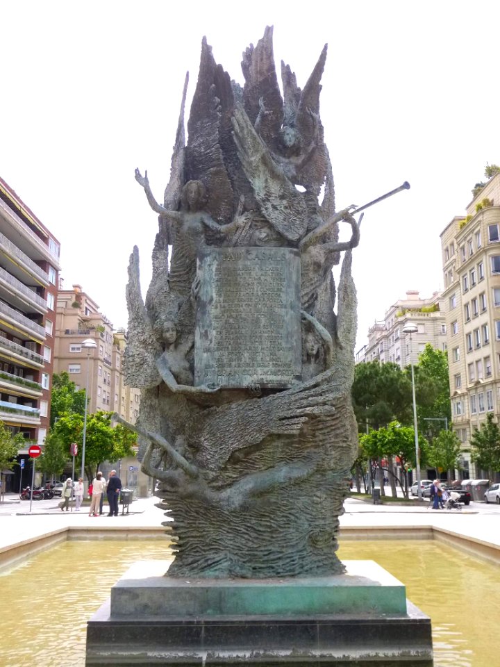 Barcelona - Monumento a Pau Casals (de Apel·les Fenosa) 1