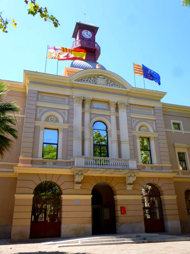 Barcelona - Oficina d'Atenció Ciutadana del Districte de Sant Martí 2