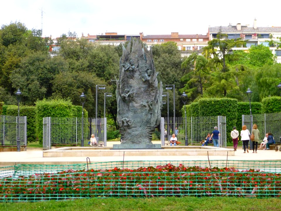 Barcelona - Monumento a Pau Casals (de Apel·les Fenosa) 4