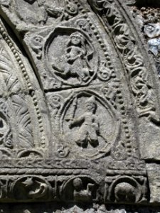 Barfrestone, detail of south door 01