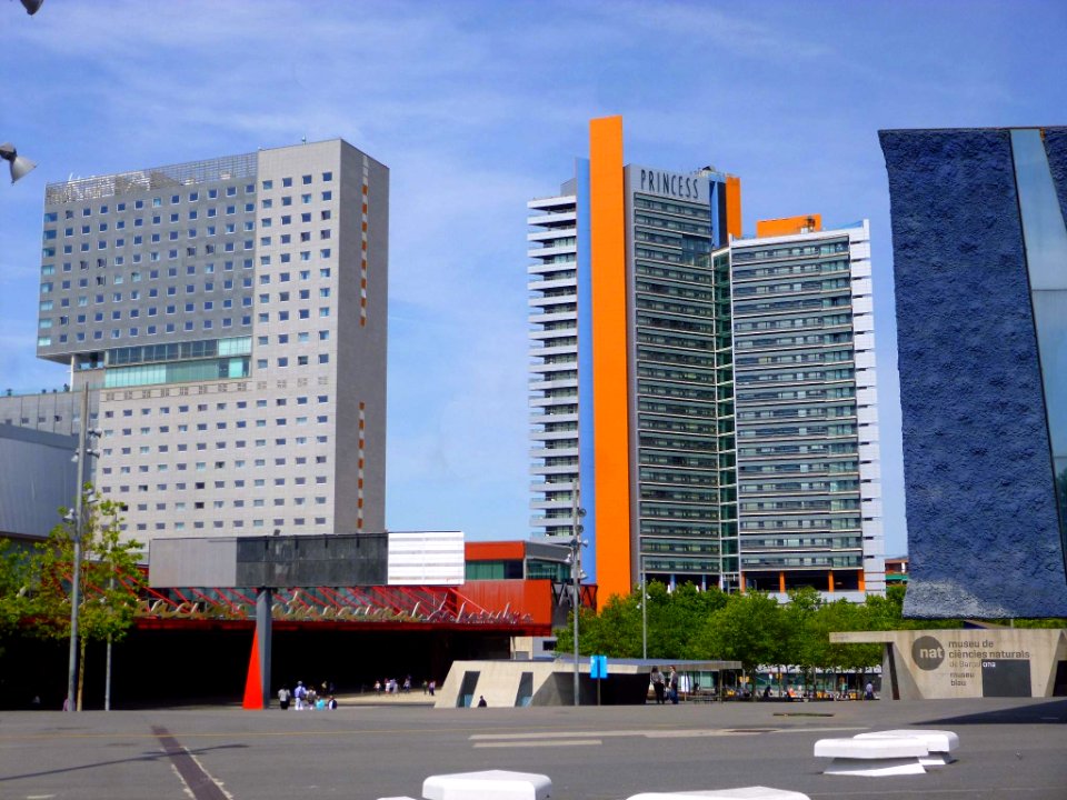 Barcelona - Museu Blau (Edifici Fòrum), Hotel Barcelona Princess y Hotel AC Barcelona Forum