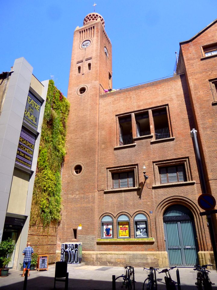 Barcelona - Teatre del Raval (antiguas dependencias de la Església de Nostra Senyora del Carme)