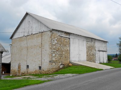 Barn (1850) Sadsbury TWP, LanCo PA