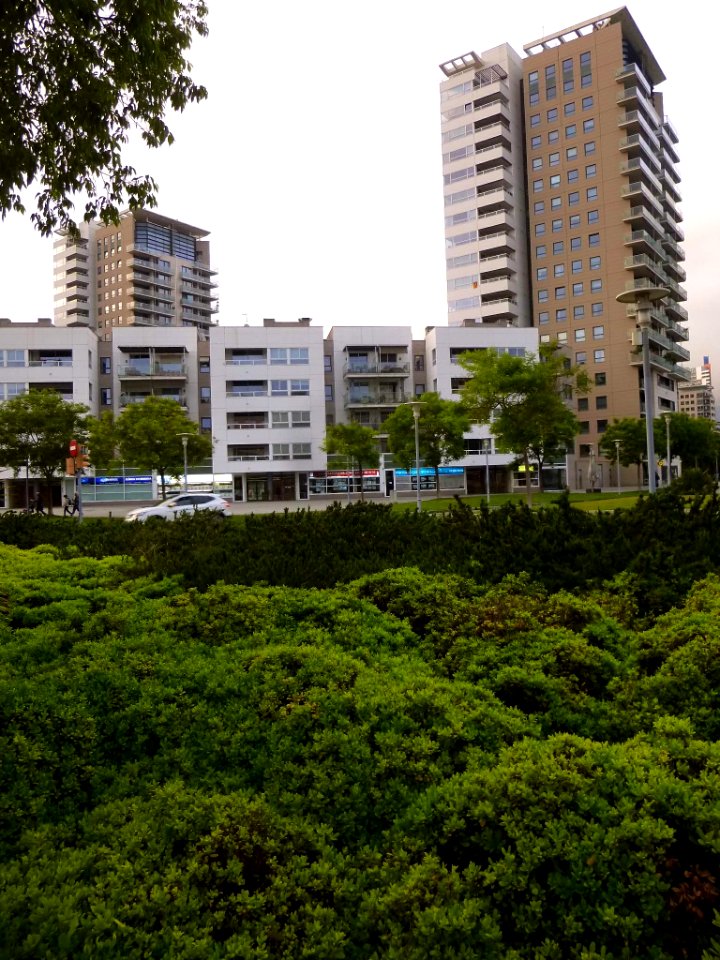 Barcelona - Residencial Illa del Bosc 08
