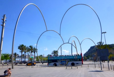 Barcelona - Escultura 'Ones', junto a la Plaza de Drassanes