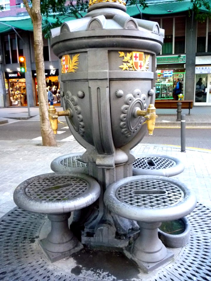 Barcelona - fuente 22