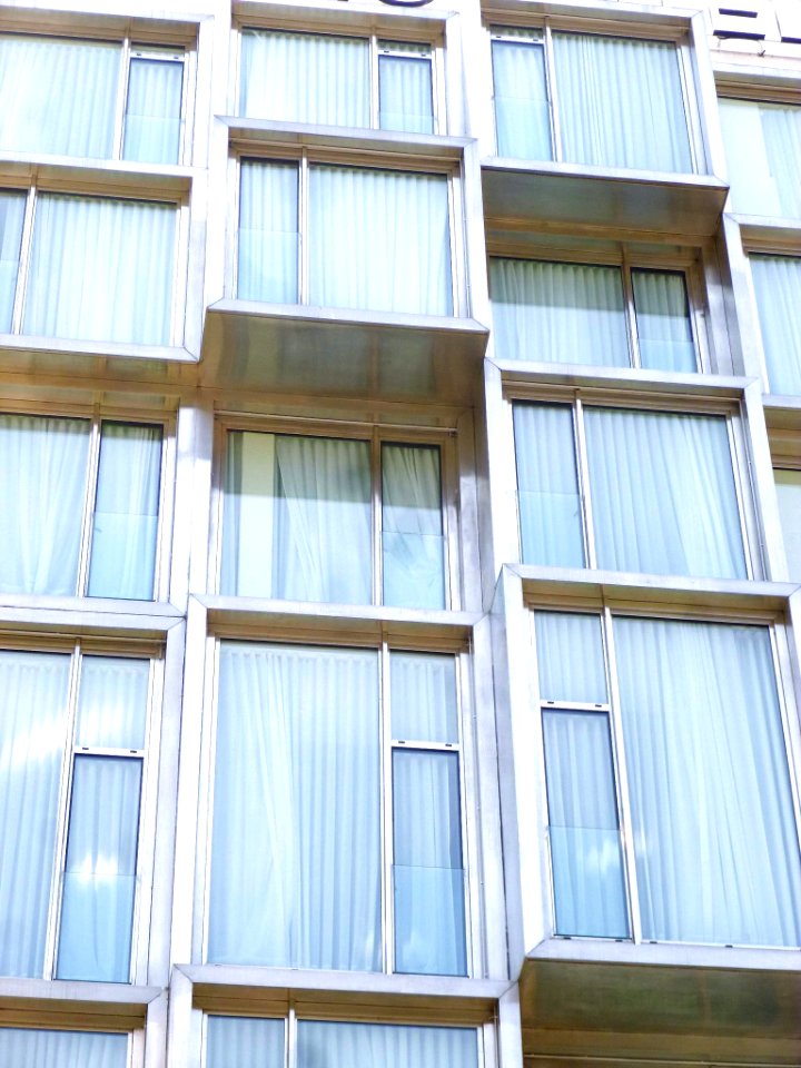 Barcelona - Hotel H10 Cubik (Vía Laietana 69) 1