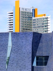 Barcelona - Museu Blau (Edifici Fòrum) y Hotel Barcelona Princess 2
