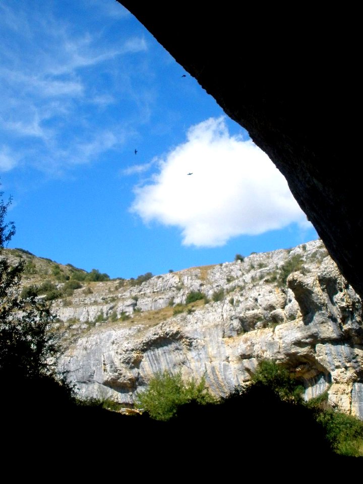 Basconcilos del Tozo - Cueva del Agua 14