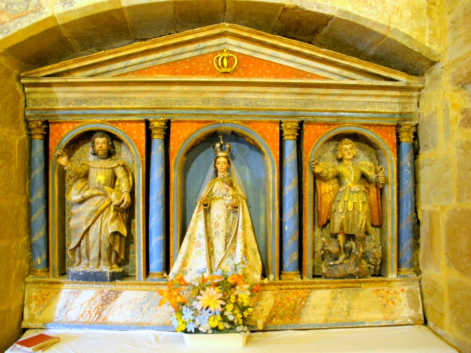 Basconcillos del Tozo - Iglesia de San Cosme y San Damian 07