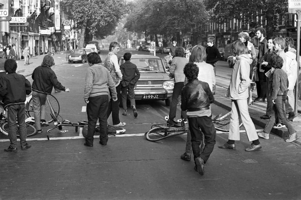 Barricade van fietsen, Bestanddeelnr 924-5968
