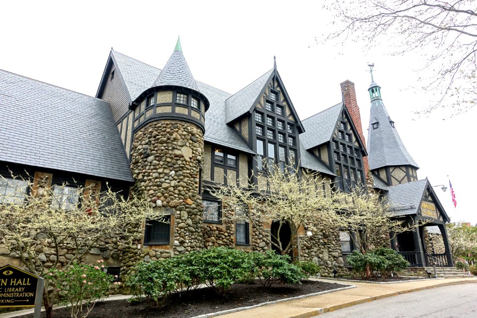 Barrington Town Hall - Barrington, RI - DSC03921
