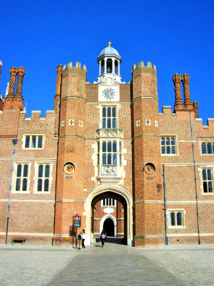 Base Court, Hampton Court 1