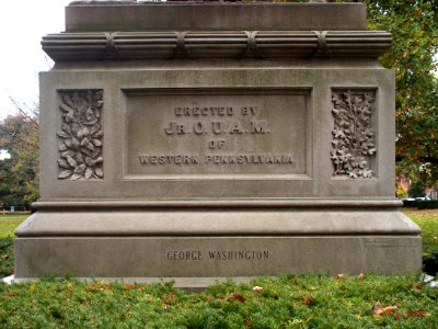 Base of George Washington memorial, Allegheny Commons, 03