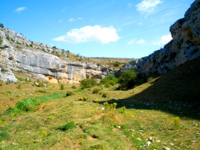 Basconcilos del Tozo - Cueva del Agua 01