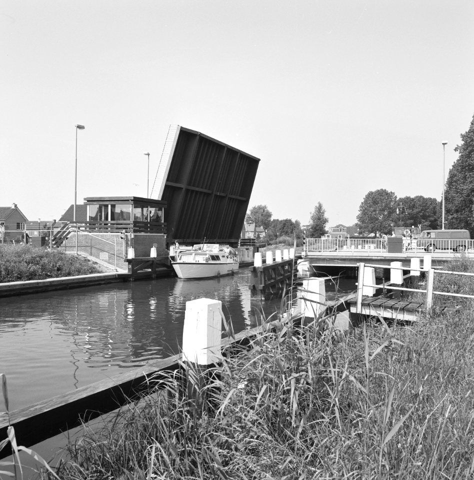Basculebruggen, Hn, Hollandia, Hollandse Ijssel, Klok van der, Bestanddeelnr 164-1260
