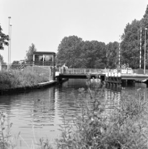 Basculebruggen, Hn, Hollandia, Hollandse Ijssel, Klok van der, Bestanddeelnr 164-1261