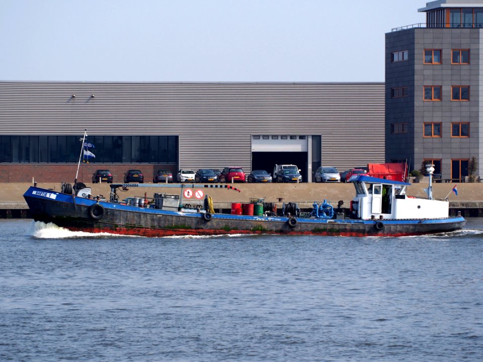Bartje 1, ENI 02006886, Noordzeekanaal, Port of Amsterdam, pic1