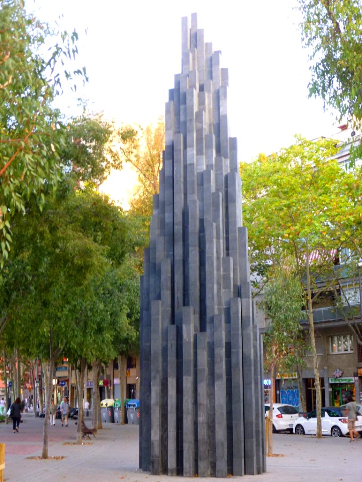 Barcelona - Parc de Can Dragó, Tall Irregular Progression. A les Víctimes del terrorisme
