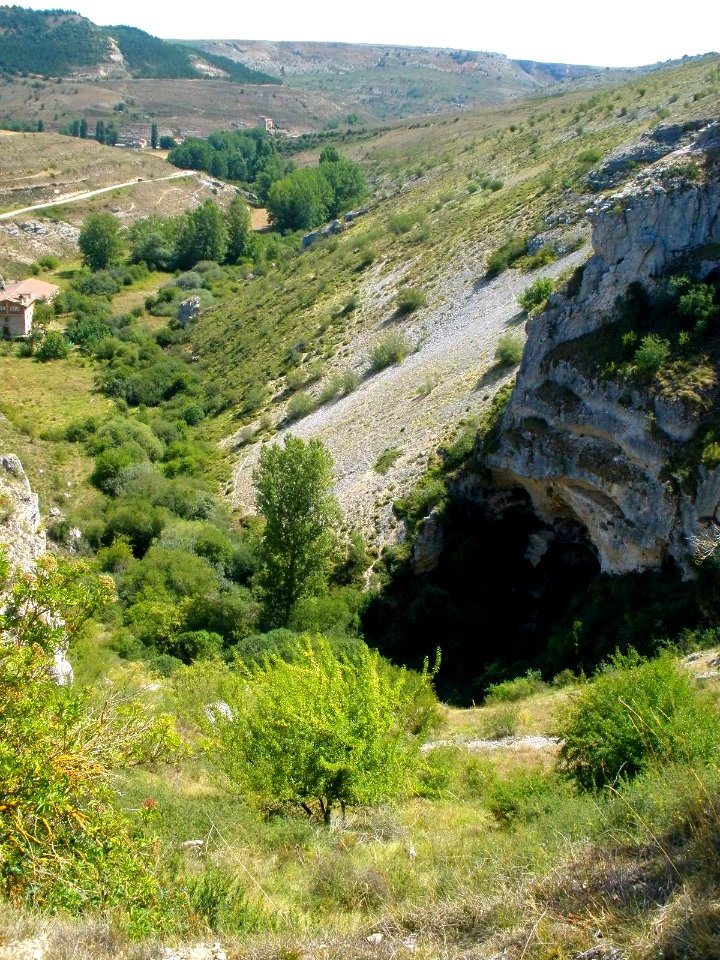 Barrio Panizares - Cueva de los Moros 1
