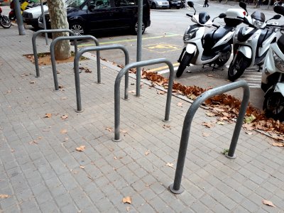 Barcelona bike parking 2017 A