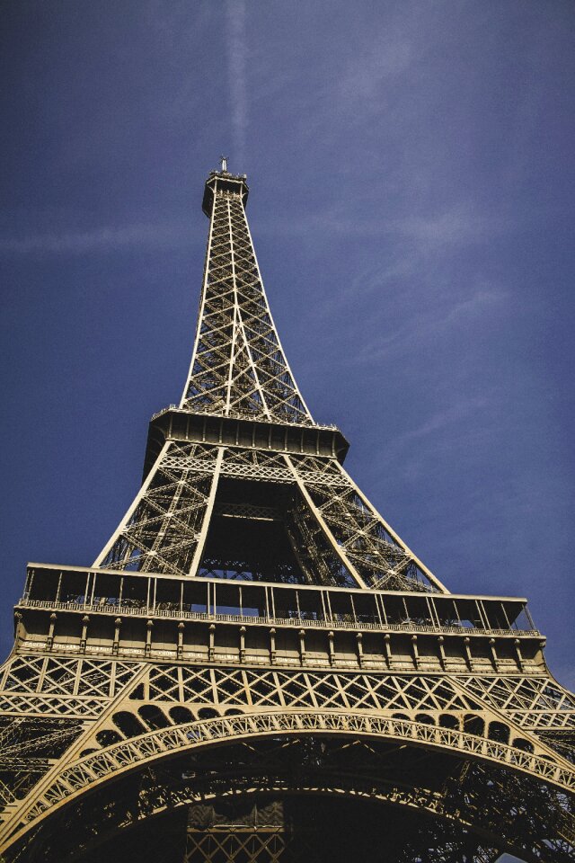 Landmark paris sky
