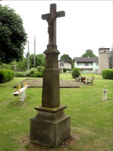 Barchain (Moselle) croix de chemin, terrain de jeux