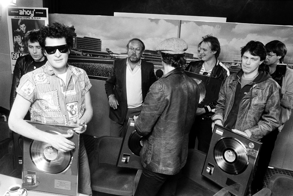 Barry Hay en George Kooymans (l), midden achter Willem van Kooten (Joost den Dr, Bestanddeelnr 932-5598