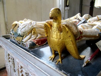 Bardolph tomb, St Mary, Dennington 04
