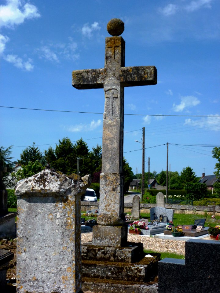 Barquet (Eure, Fr) croix de cimetière à La vacherie