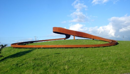 Barendrecht kunstwerk in weiter ferne