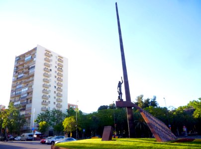 Barcelona - Plaça de la República, Homenatge a Pi i Margall 4