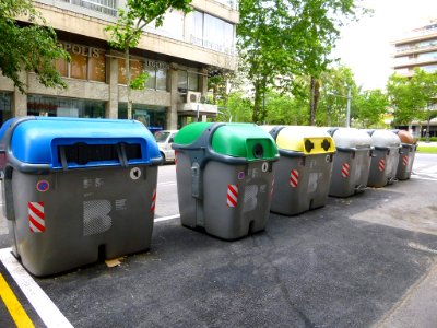 Barcelona - reciclaje de residuos urbanos 04