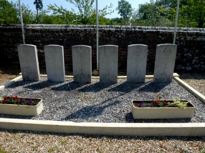Barville (Eure, Fr) tombes de guerre de la CWGC
