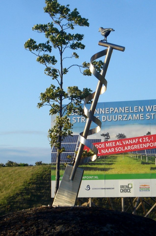 Barendrecht kunstwerk vogel op spade