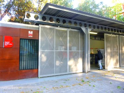 Barcelona - Punto Verde del barrio de Sant Andreu Nord 2