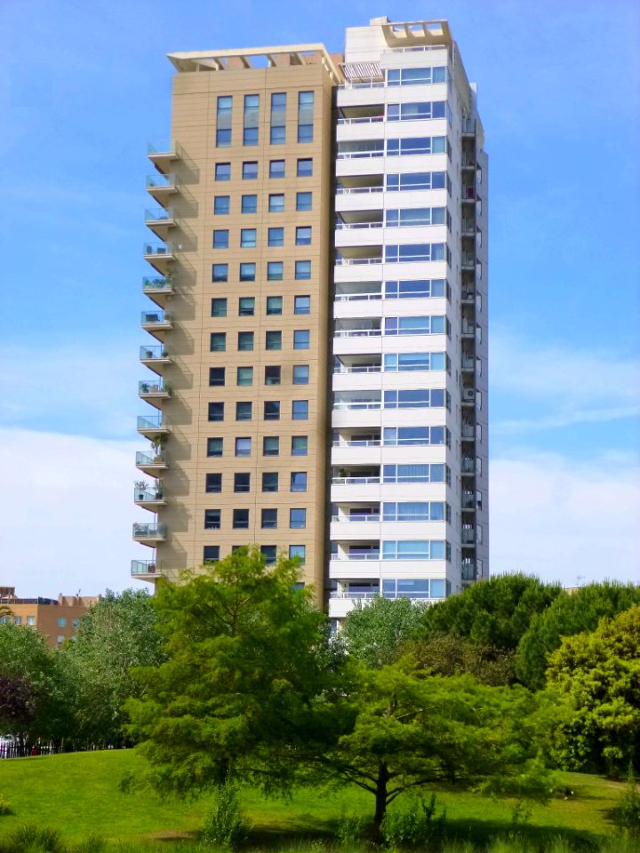 Barcelona - Parc Diagonal Mar y Residencial Illa del Bosc 5