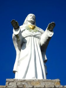 Barcin Jesus sacredheart monument3