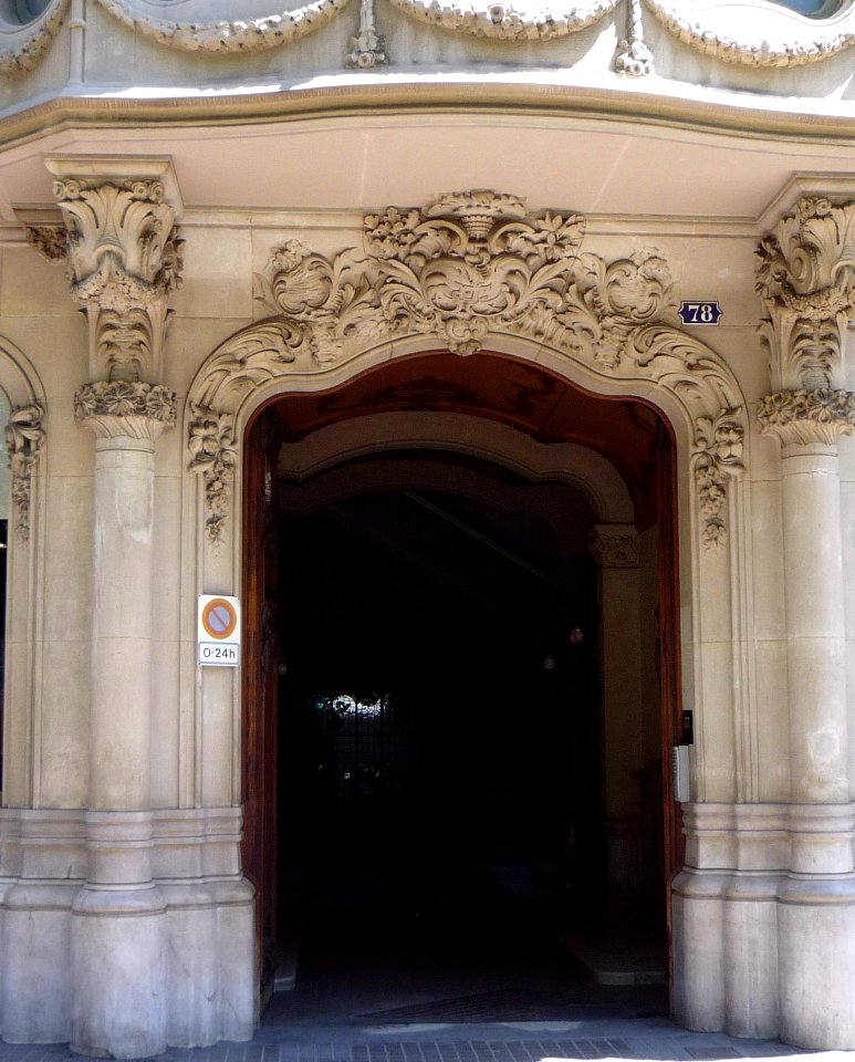 Barcelona - Portales 18