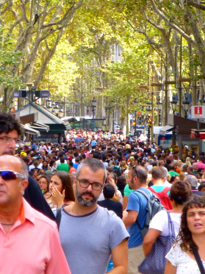 Barcelona - La Rambla, abarrotada de gente