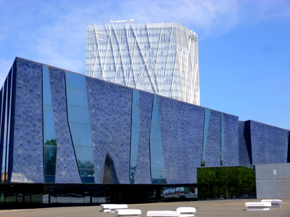 Barcelona - Museu Blau (Edifici Fòrum) y Torre Diagonal ZeroZero 08
