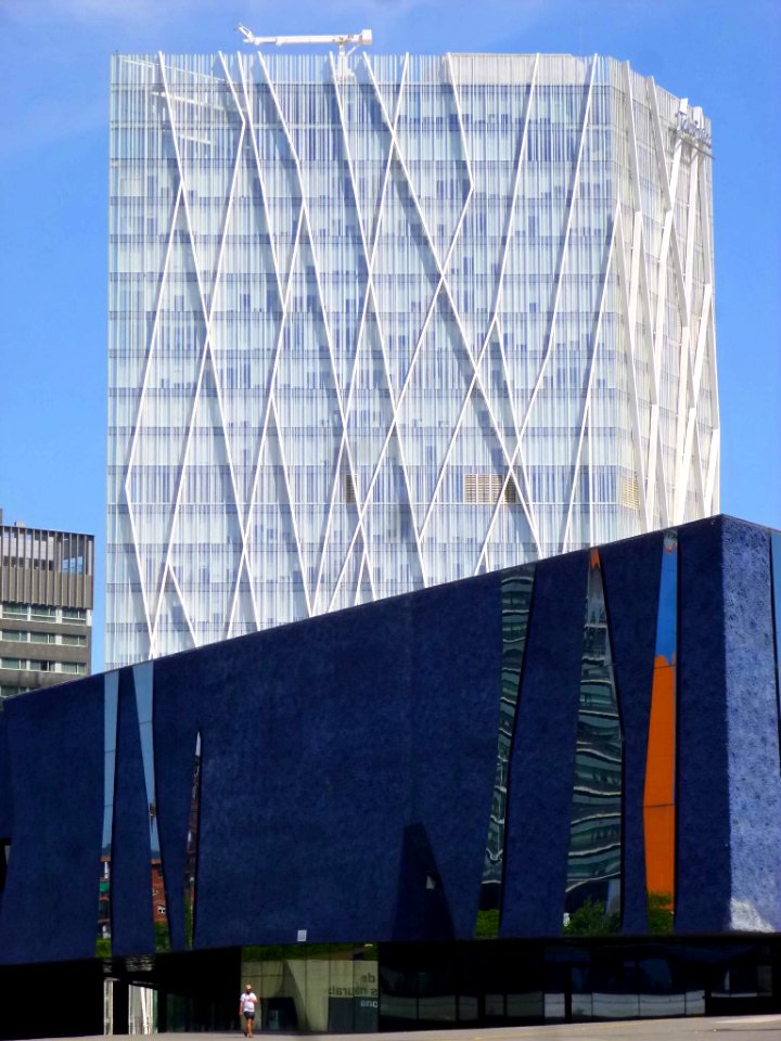 Barcelona - Museu Blau (Edifici Fòrum) y Torre Diagonal ZeroZero 07