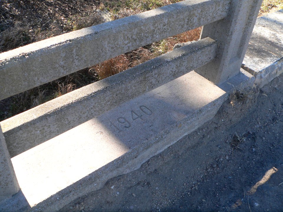 Barton County bridge 218, S side date stamp