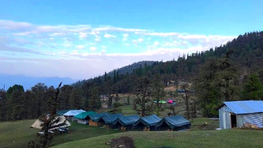 BaniyaKund campsite Uttarakhand photo