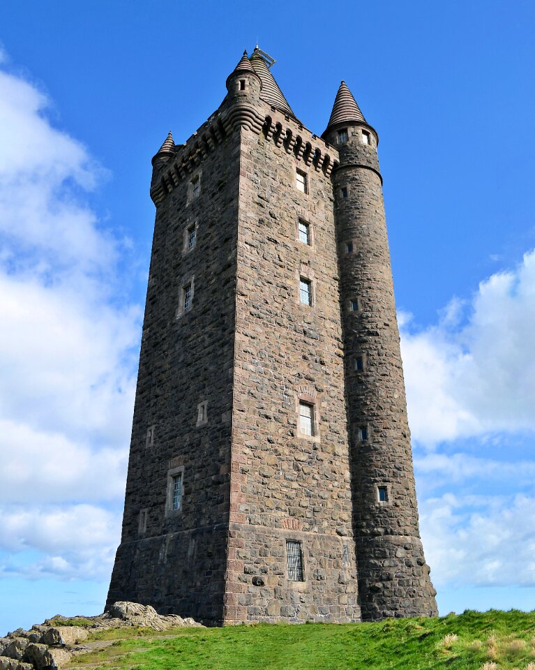 Scrabo ireland memorial