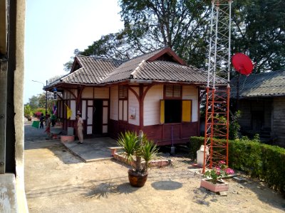 Bang Chak railway station