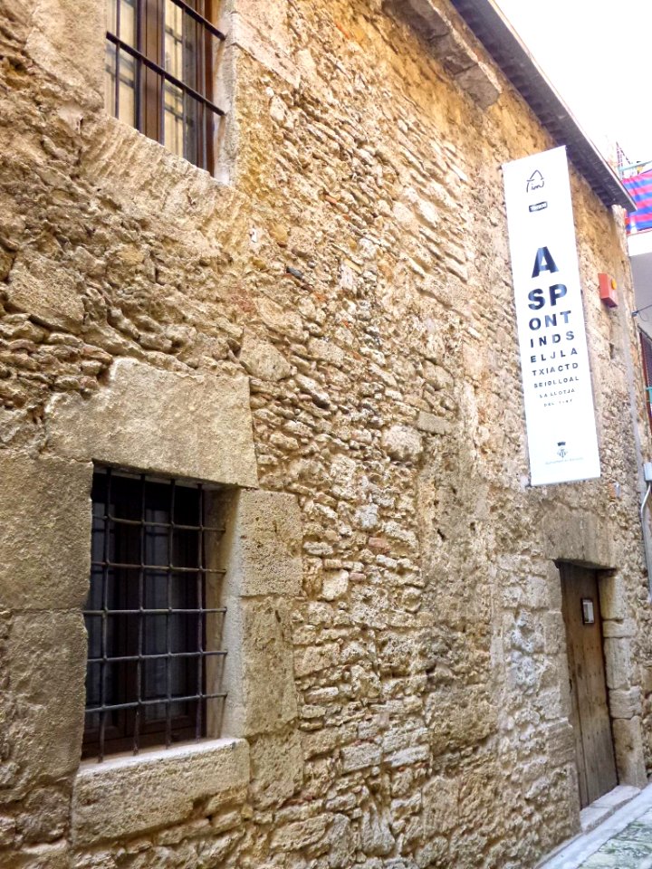 Banyoles - Llotja del Tint